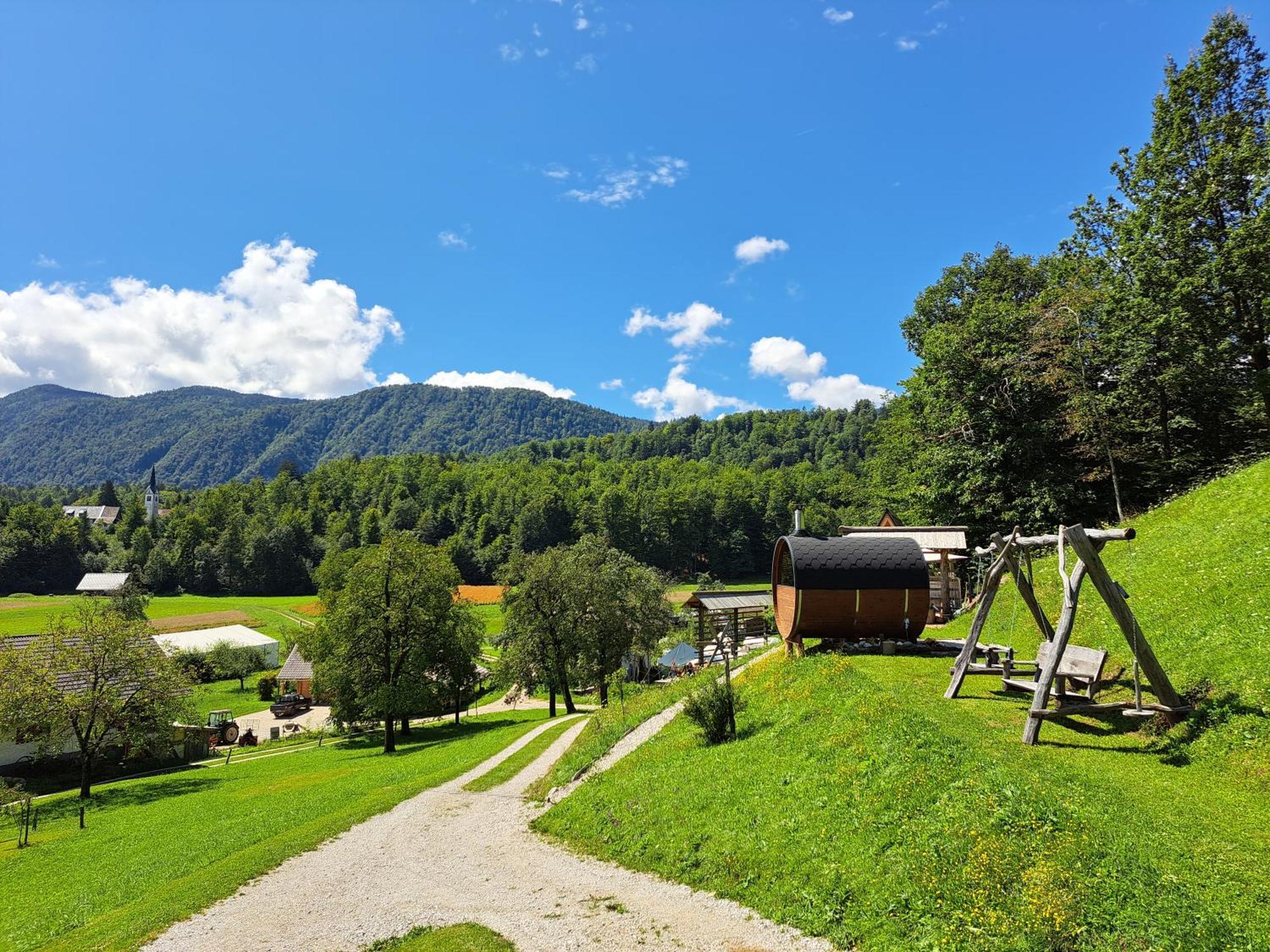 Вилла Puzman Farm Glamping Радовлица Экстерьер фото