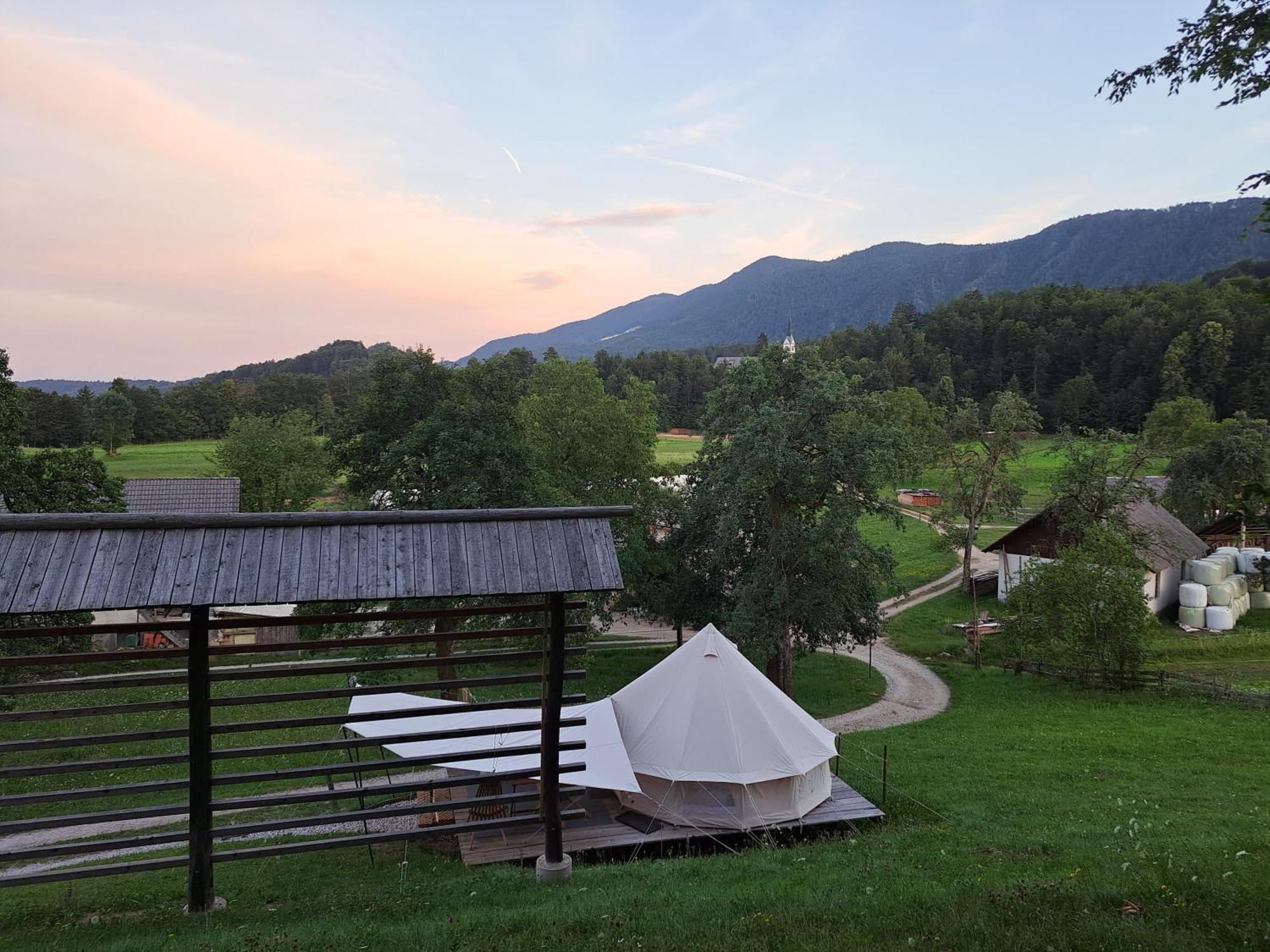 Вилла Puzman Farm Glamping Радовлица Экстерьер фото